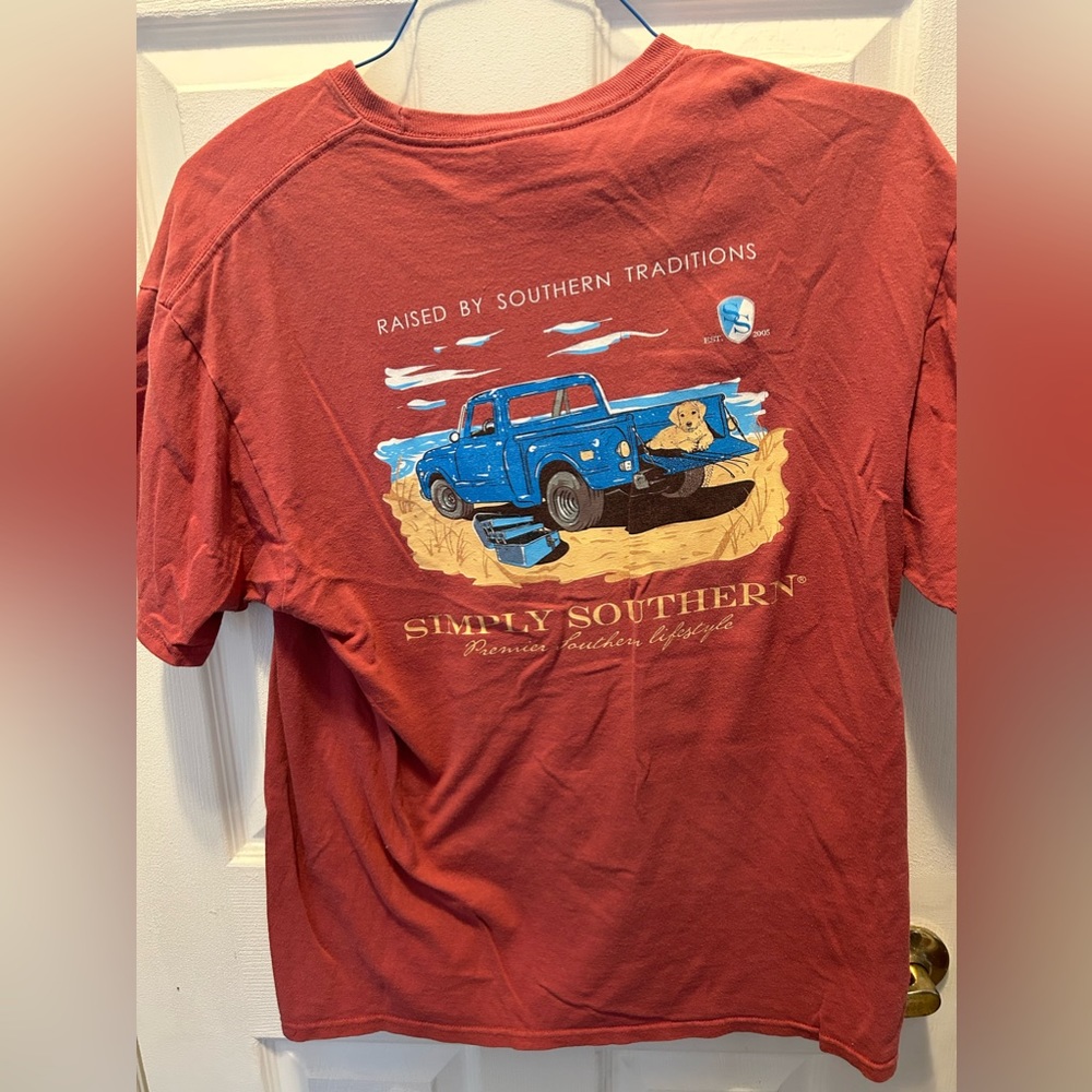 Simply Southern T-shirt large